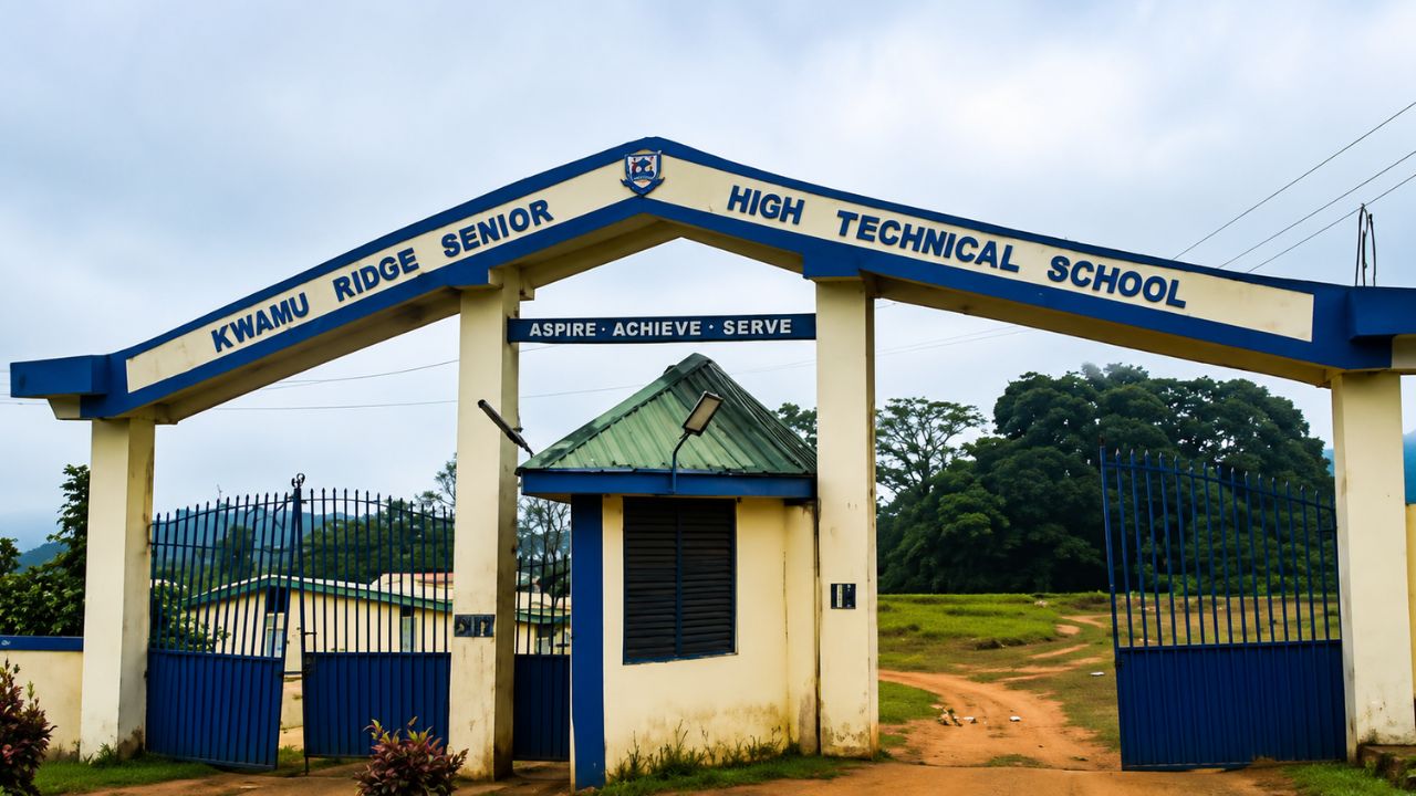 EASTERN REGIONAL EDUCATION DIRECTOR URGES PARENTS TO FIGHT DRUG ABUSE AS OBO VISION RENOVATES SCHOOL BLOCK.